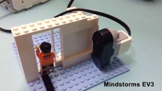 LEGO コンビニの入口