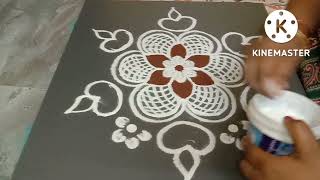 Beautiful free hand Rangoli / simple flower rangoli design / ಅಂದವಾದ ಹೂವಿನ ರಂಗೋಲಿ / Festival rangoli