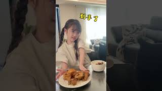 九九：不管，我就要吃大鸡腿#人类幼崽有多可爱#骗你生女儿#我的崽实在太可爱了#生孩子就是用来玩的