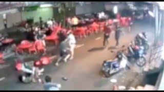 Cedera diserang di depan restoran