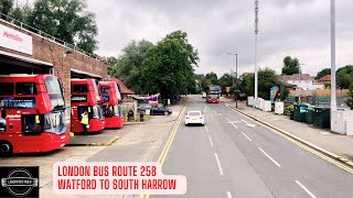 Discovering London's Heritage and Culture: A Journey on Bus Route 258