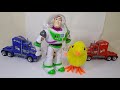 ASMR | BUZZ LIGHTYEAR MENYELAMATKAN ANAK AYAM!!!!