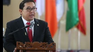 Dialog: Polemik Puisi Fadli Zon, Benarkah Sindir Mbah Moen? [2]