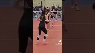 My coach gets so pissed when this happens 😭😭#tiktok #youtubeshorts #volleyballpassion #volleyball