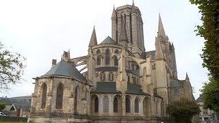 Coutances : son histoire, sa cathédrale et ses tripes !