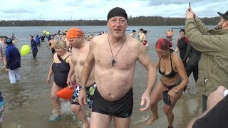 Erstes Neujahrsschwimmen im Halterner Seebad