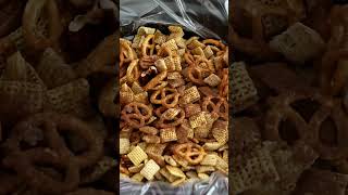 Pumpkin Spice Halloween Chex Mix - LINK IN DESCRIPTION #recipe #shorts