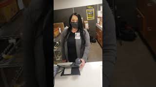 Safeway Pima rd and Thompson Peak incompetent manager
