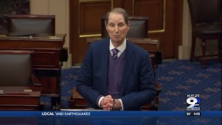 Oregon Senator Ron Wyden pushes to extend TikTok ban deadline