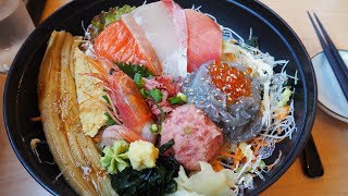 【デカ盛】江ノ島で有名なしらす丼店！【とびっちょ本店】「生しらすとびっちょ丼」を食べた！新鮮でボリューム満点！鮮魚ものってる！神奈川・江ノ島