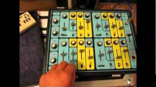 ULT-SOUND DS-4 CUSTOM TOYO GAKKI DRUM SYNTHESIZER.avi