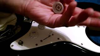 How to safely remove the tone knobs from your guitar
