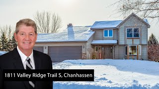 1811 Valley Ridge Trail S, Chanhassen