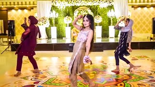 Aaj Sajeya Dance Performance | Pakistani Wedding Dance Performance | Bride's sisters 💕 Dance