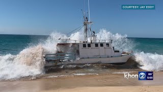 'The area is foul.' Molokai residents concerned after broken boat washes ashore