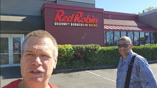 🎉 FREE Red Robin Birthday Burger Deal with Bottomless Fries & Shakes with Jag in Victoria BC 🥤