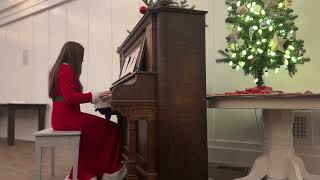 Inara‘s  Christmas piano recital 2022