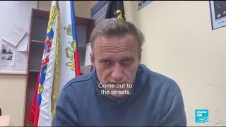 Jailed Kremlin critic Alexei Navalny urges Russians to take to streets