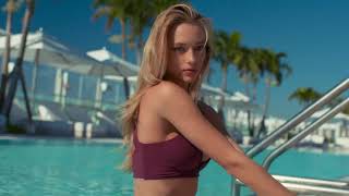 QuickClipsHQ - Summer with Hannah Ferguson