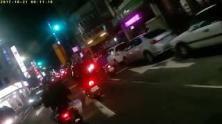 【車禍】2017/10/22－基隆市-義一路-機車擦撞(02:35)