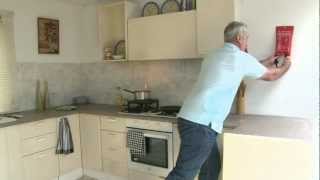 How to Use a Fire Blanket