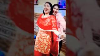 Sanjana Ne second nand ke sath Kiya dance