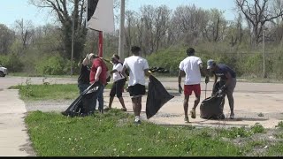 89 block street clean up in East St. Louis