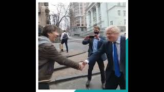UK’s Johnson and Ukraine’s Zelenskyy walk in central Kiev