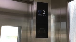 西日本総合展示場前ペデストリアンデッキのエレベーター Mitsubishi elevator