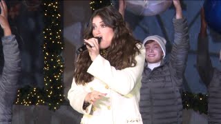 Idina Menzel - Show Yourself (Frozen 2) Live at Saks Fifth Avenue