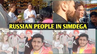 I am helping Russian people | Russian people in simdega | serching pure vegetarian restaurant India