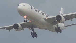 Windy Finnair A330-300 Landing at O'Hare