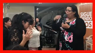 Emily Peña | Que tienes en casa | Predicación y Ministración | Sigue Siendo Dios en Vivo