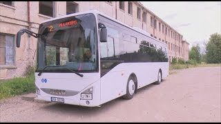 Jēkabpilī testē jaunu IVECO markas autobusu