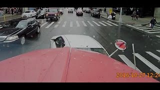 NYC Bad Drivers Truck Edition - Accident Insurance Fraud Attempt