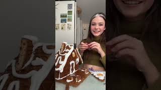 I build a house‼️🏡😱🚫 #christmas #gingerbread #girl #cute