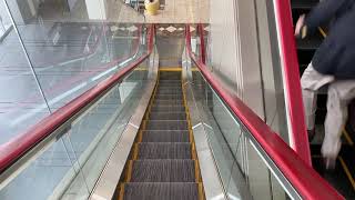 【東芝製エスカレーター】千里朝日阪急ビル２階行き降りエスカレーター【TOSHIBA Escalator】