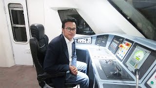 VANDE BHARAT EXPRESS LOCOMOTIVE PILOT CABIN TOUR | वंदे भारत एक्सप्रेस