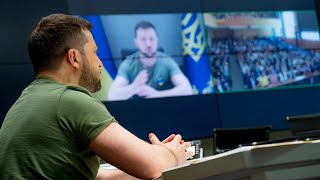 Володимир Зеленський поспілкувався зі студентами провідних французьких університетів