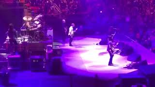 Foo Fighters - The Pretender (Live) - 12/1/17