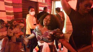 CRAZY LOUD WEST AFRICAN GIRLS TAKE OVER ETHIOPIAN NIGHT LIFE @Fendika ADDIS ABABA