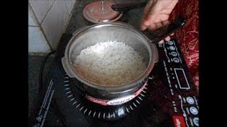 Making rice directly in 1.5L VINOD Pressure cooker on Induction cooktop