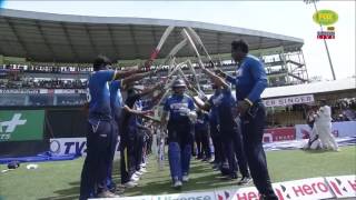 Dilshan plays his final innings as Australia