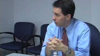 PORTAGE DAILY REGISTER VIDEO: Wisconsin gubernatorial candidate Scott Walker visits Portage