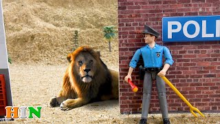 पुलिस का खिलौना जानवरों से दूर भागते हैं | BIBO TOYS Hindi