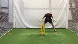 Footwork for a Wicket-keeper up to the stumps