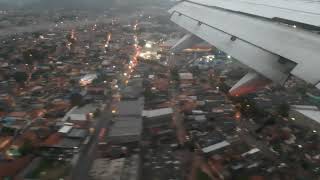 Piloto da Gol é aplaudido após pouso perfeito durante tempestade