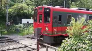 会津鉄道　湯野上温泉駅　快速（マウントエクスプレス３・６号）交換