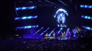 Ed Sheeran feat. Vianney - Call On Me [Live Paris Accor Arena 2023-04-02] @Stroubidoul