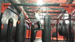 Train Like an MMA fighter workout #5 Monkey bar side-way.